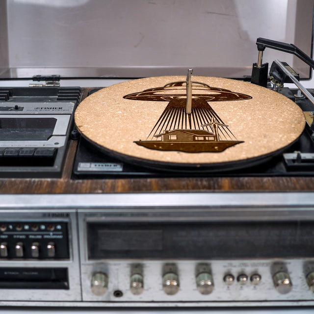 UFO Turntable Slipmat - Audiophile-Grade Cork | Quetzal Studio