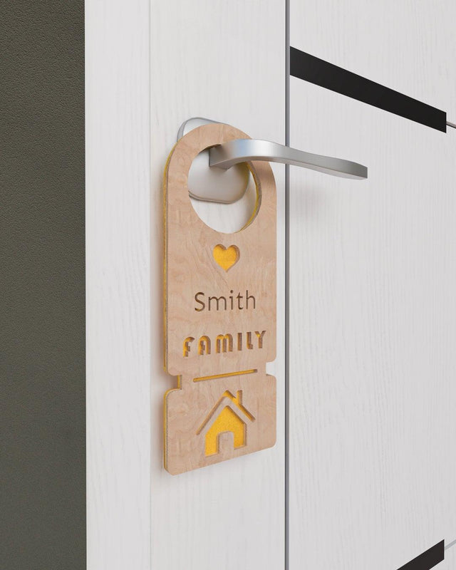 Personalized Wood and Felt Door Hanger - Family Home - Quetzal Studio