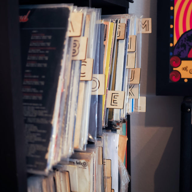 Vinyl Record Dividers - Personalized Wood Separators - Set of 26 - t – Quetzal Studio